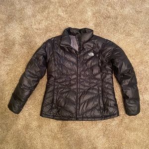 Woman’s XL The North Face black puffer coat